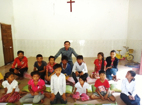 cambodia orphans christmas presents