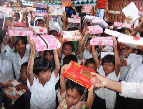 cambodia orphans christmas presents