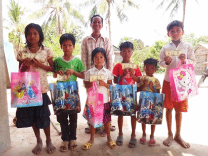 cambodia orphans christmas presents